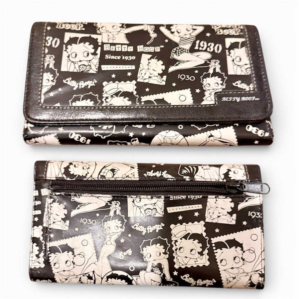 Betty Boop Monochrome Graphic Tri-Fold Wallet